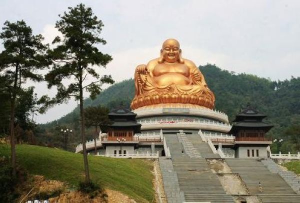  溪口雪窦寺-弥勒大佛-象山海滨2日游>宿伯豪华府