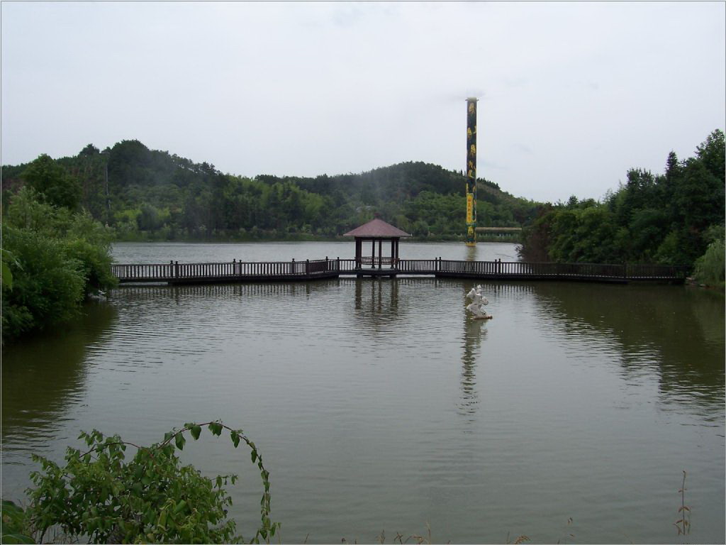 三日游|千岛湖,安吉,西湖三日游|散客天天发团; 安吉中南百草园简介