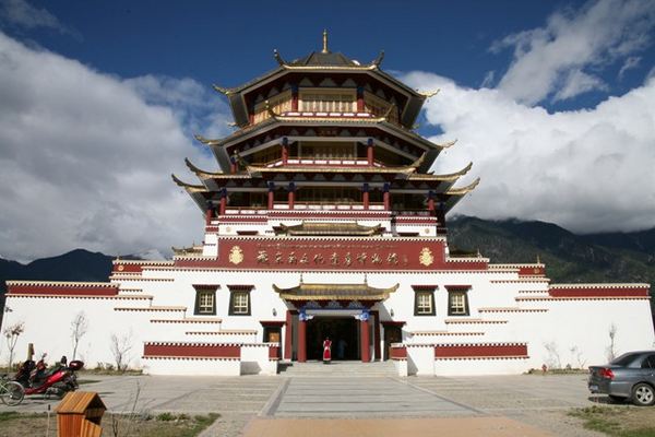 尼洋阁