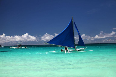 <长滩岛4晚5日半自助游>个别团住高尔夫私人沙滩，上海直飞
