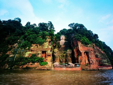 成都-峨眉-乐山-都江堰-青城山双卧6日游 游三