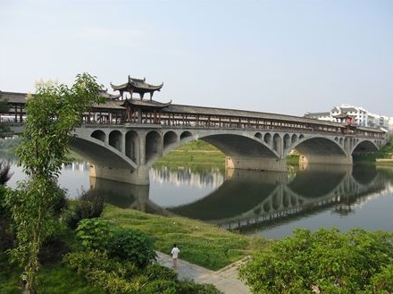时间)游览中国最美的乡村—婺源,星江河上的最新耗资最大的徽派大桥