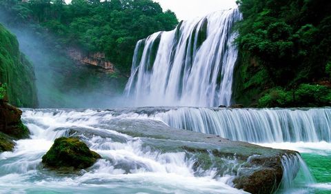 [国庆] 南江大峡谷-千户苗寨-黄果树双飞5日游 