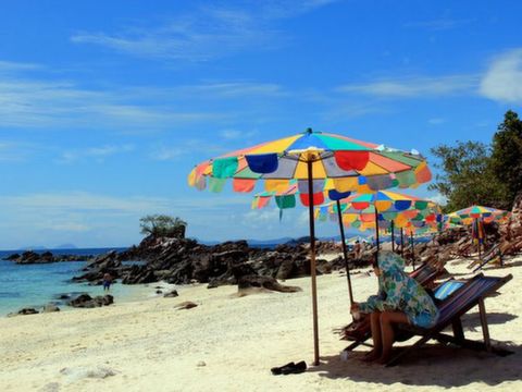 <普吉岛4晚6日游>全程国五酒店，1晚私人沙滩泳池别墅，5星SPA