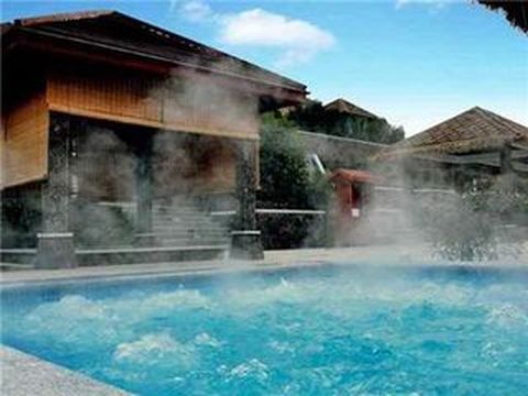 <泰州凤凰温泉-乔园寻春2日游>宿碧桂园酒店或者滨江花园酒店，赠游老街