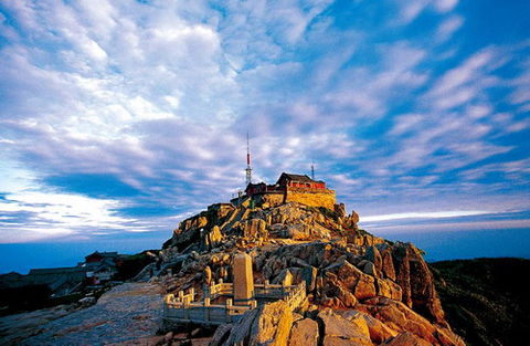<泰山-日照-威海-蓬莱-烟台-青岛高飞6日游>夕阳红游