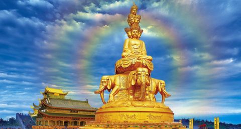 <成都-峨眉乐山双飞5日游>1晚金顶含索道，4人减1200