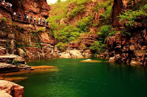 [五一]<开封府-云台山-少林寺-龙门石窟双飞4日游>入住挂四酒店