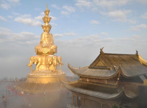 <峨眉山-乐山2日游>成都进，含东方佛都，温泉，住宿升级