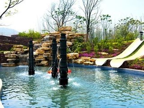 [春节]<元一温泉-荡口-华莱坞影都2日游>全含宿锡州花园，4人减50