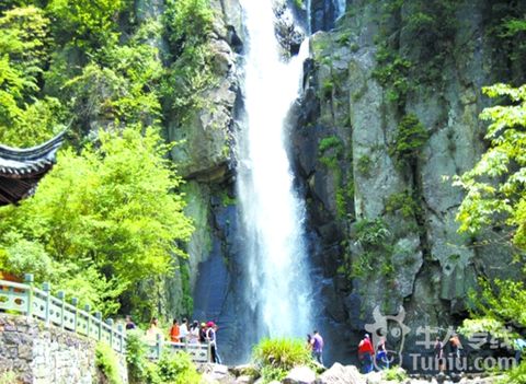 <老于推荐同款-雪窦山-三隐潭-柯岩鉴湖2日游>游5A级美景，住五星