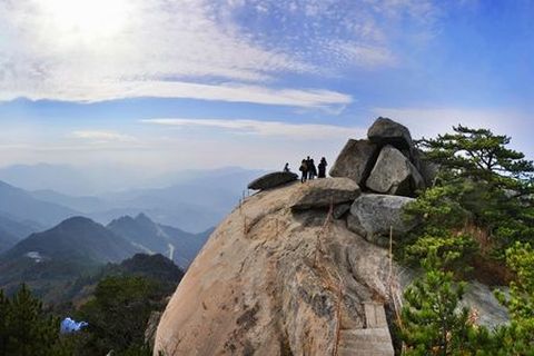 <罗田薄刀峰-天堂寨-新汉正街2日游>罗田新景，优惠出行