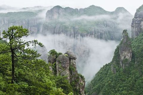 <大神仙居-景星岩-南峰山2日游>宿商务酒店，赠送早餐