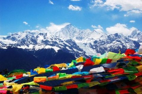 <香格里拉-梅里雪山4日游>游览月光古城、小布达拉宫（当地游）