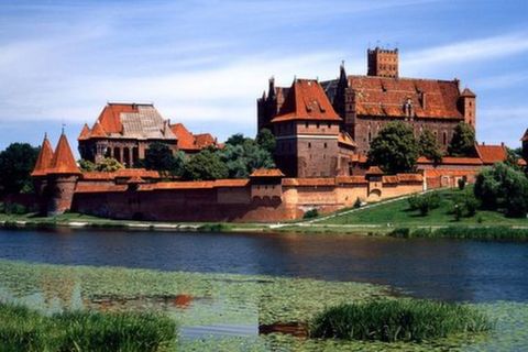 <波兰-波罗的海8晚10日游>琥珀之国立陶宛，中世纪爱沙尼亚
