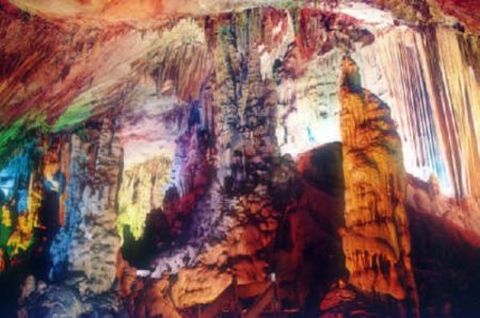 <桐庐瑶琳仙境-富春江-大奇山2日游>夕阳红班，门票全含