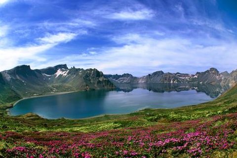 <长白山-镜泊湖双飞5日游>跟团，吉林进出，休闲半自助