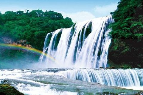 黄果树瀑布-马岭河大峡谷-万峰林双飞5日游 赏