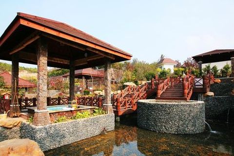 咸宁碧桂园凤凰温泉自驾2日游>宿咸宁市区暖山艺术酒店标间