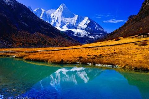 <成都-稻城亚丁-丹巴 双飞10日游>二进亚丁，户外探秘游