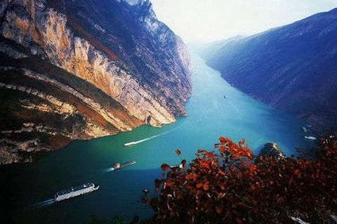 [国庆]<武汉-神农架-三峡大坝-武当山双动5日游>1车1导，宿三星，0购物，2人立减500