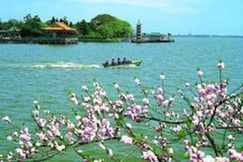 <无锡三国水浒城-鼋头渚1日游>热卖无锡线路，跟随媚娘游梅园