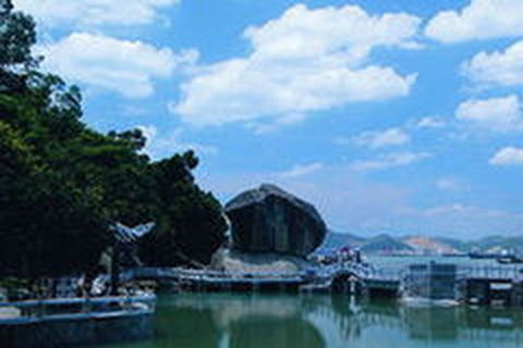 <厦门-鼓浪屿-土楼双飞4日游>和爸爸一起去，玩转厦门，神韵土楼，途牛伴手礼