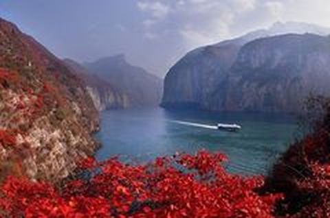 <重庆-长江三峡-宜昌飞动4日游>含往返大交通