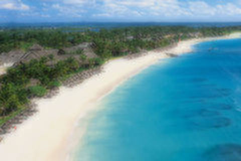 <迪拜-阿布扎比4晚5日游>全程国五或两晚六星亚特，品尝阿拉伯特色餐，乘坐单轨列车，一天自由活动，EK直飞往返