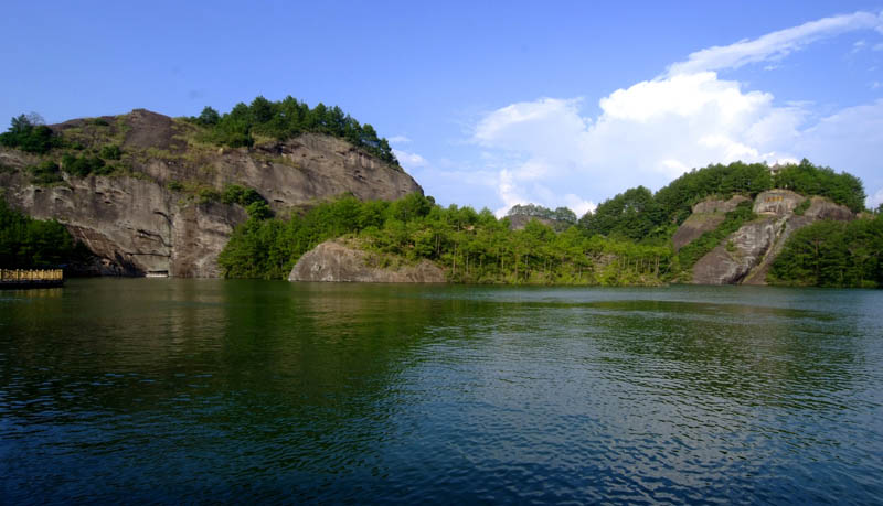 冠豸山石門湖