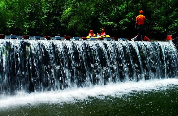  四明山北溪皮筏漂流1日游>每人仅需38元