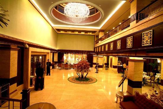  横店影视城2日游>国庆狂欢,指定入住海德建国酒店